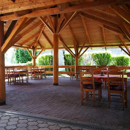 Tornyos Panzió és étterem Maison d'hôtes *